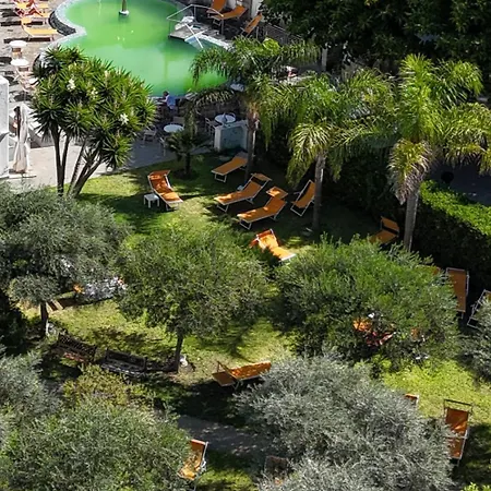 Victoria Park Hotel 3*